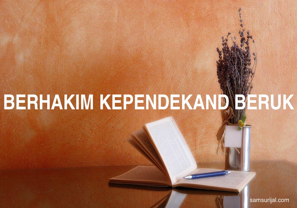 Arti Berhakim Kependekand Beruk