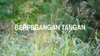 Berpegangan Tangan