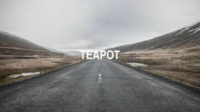 Arti Teapot